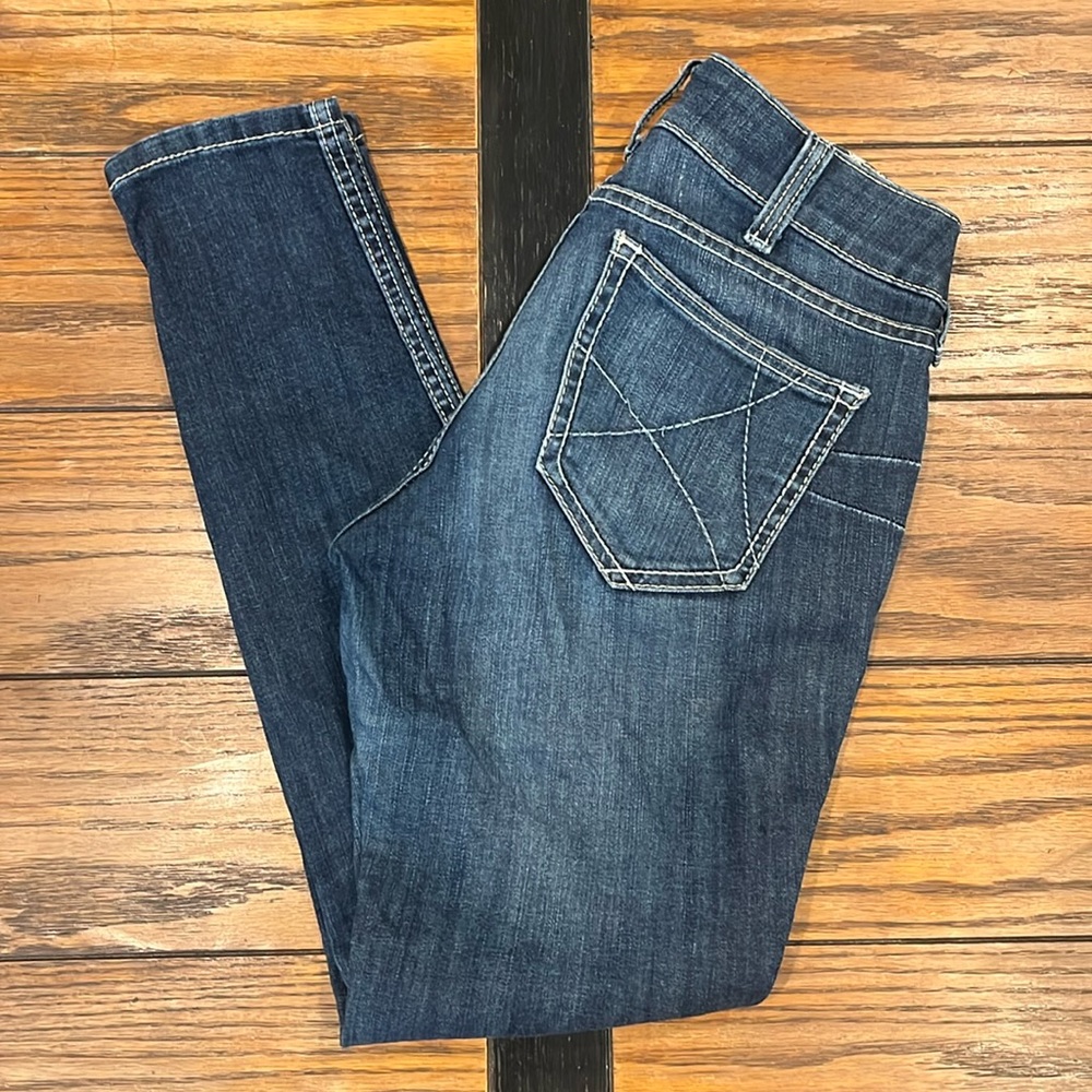 29R Women’s Ariat R.E.A.L. Mid Rise Stretch Outseam Ella Skinny Jean